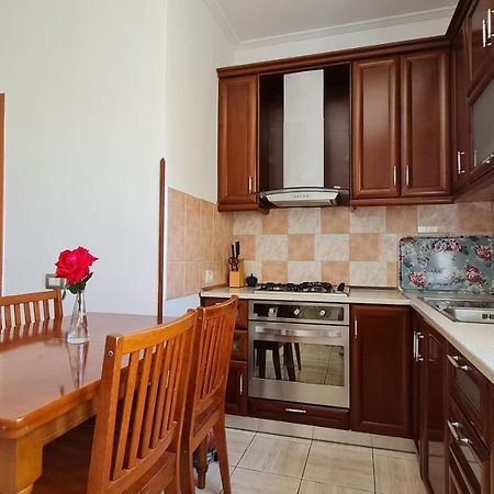 Village Home Next To The Sea Sarande Bagian luar foto