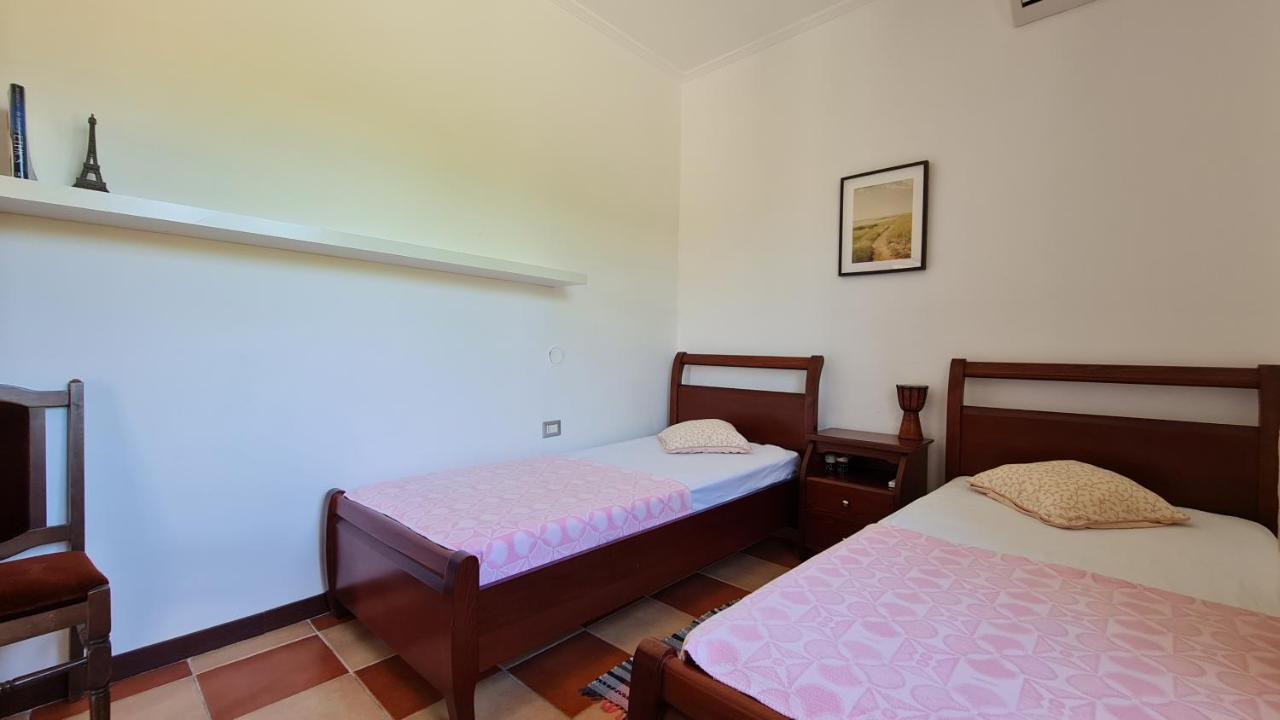 Village Home Next To The Sea Sarande Bagian luar foto